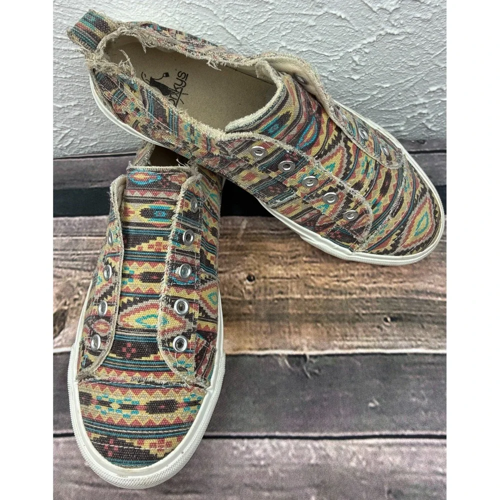 Corkys Babalu Womens 8 Aztec Slip On Sneakers Distressed Canvas Shoes Boho Weste